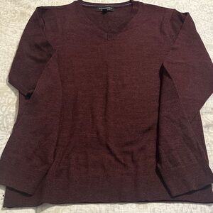 Men’s Banana Republic Burgundy V-Neck Sweater